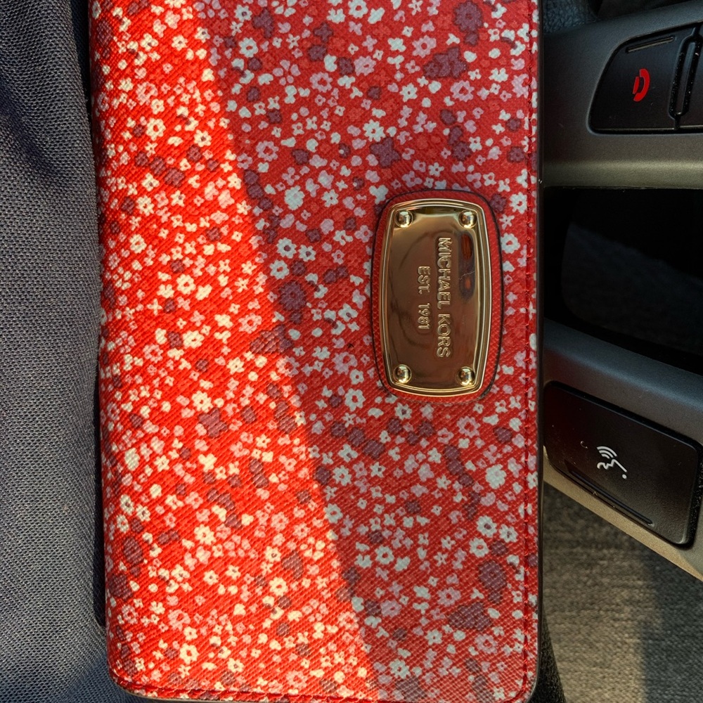 Michael Kors Wristlet